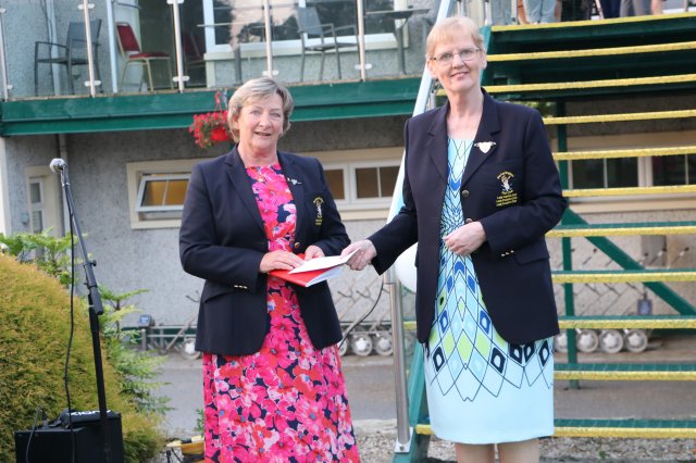 image lady-captain-jo-lawrence-left-makes-a-presentation-to-lady-president-stephanie-gorman-at-the-lady-presidents-prize-day-in-portarlington-golf-club-jpg