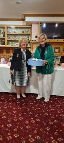 image mary-cannon-accepting-5th-prize-jpg