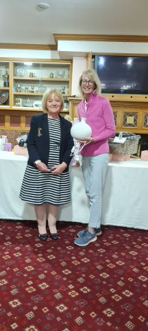 image rita-dowling-accepting-4th-prize-jpg