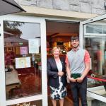 image lady-captain-jo-presents-mens-gross-prize-to-dylan-dunne-jpg